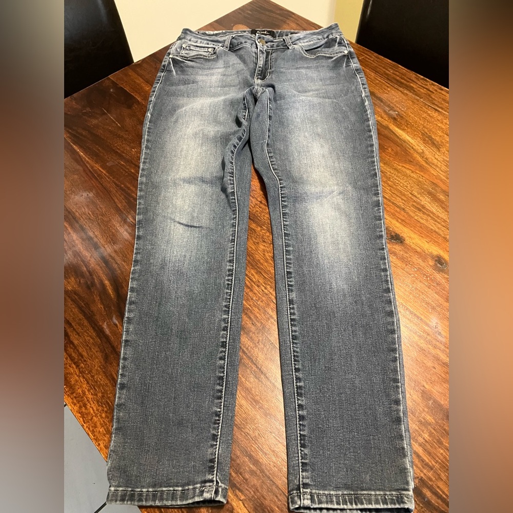 Women’s Earl‎ Skinny Leg Jeans Size 10 Light Wash Mid Rise